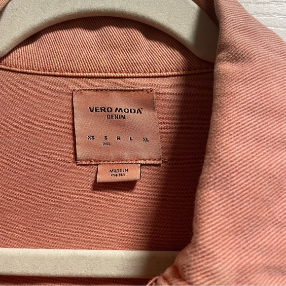 Vero Moda oversized pink denim jacket size small - Picture 4 of 6